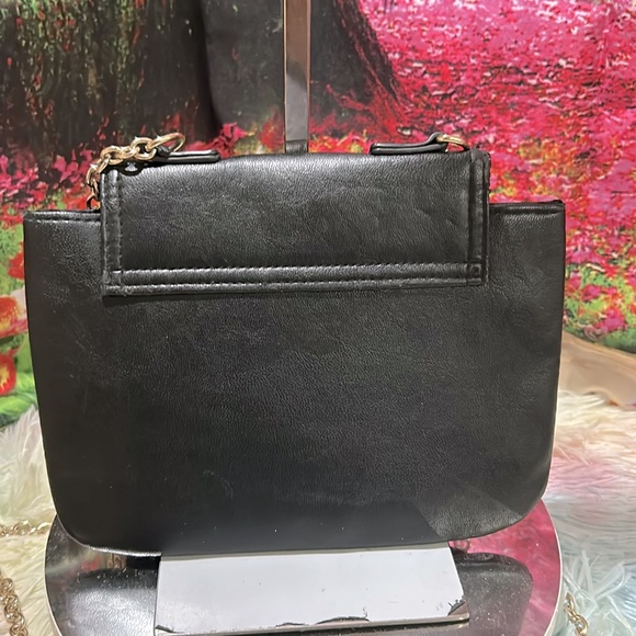 Versace Parfums Vintage Crossbody & Free Jewelry  light wear as she is Vintage - Picture 9 of 17